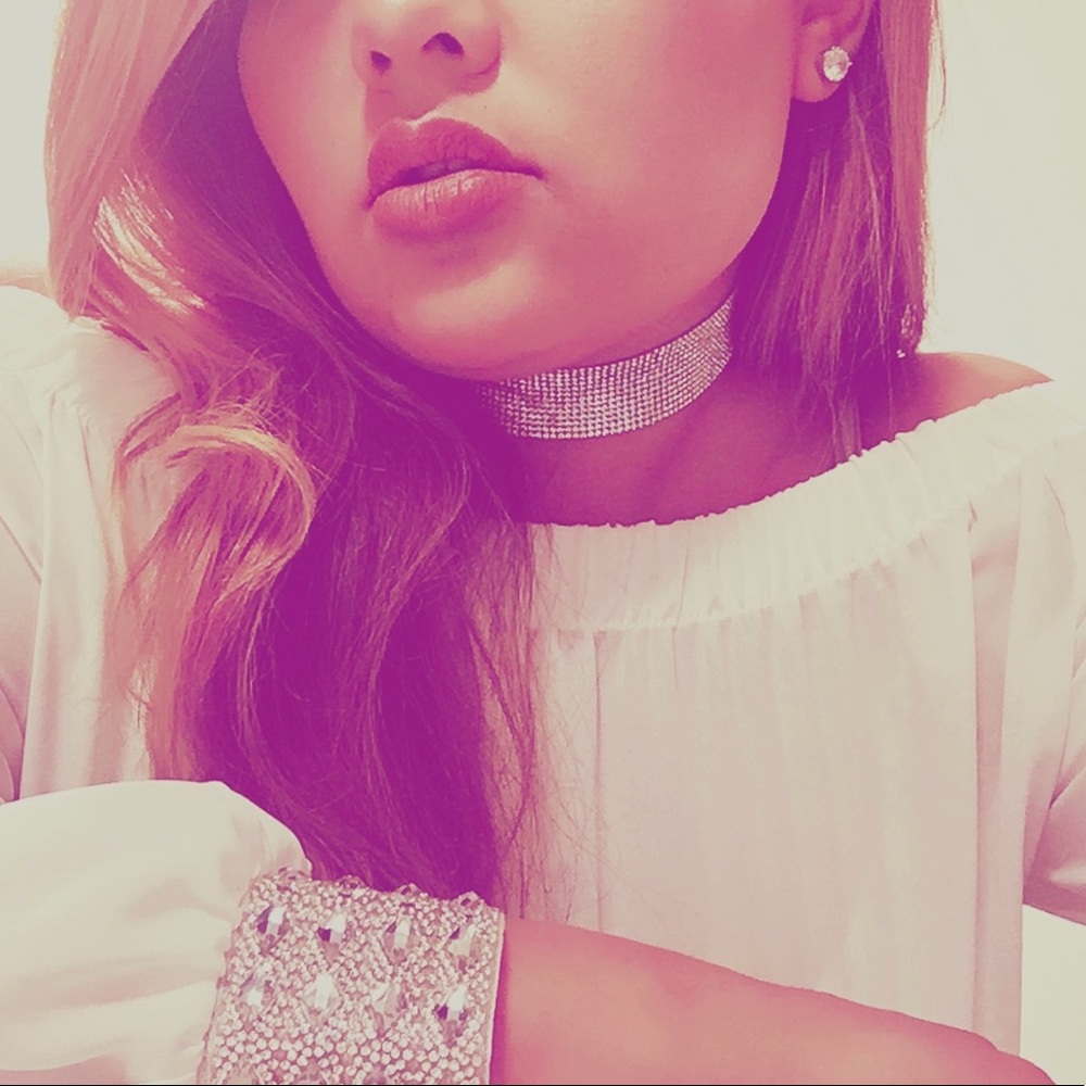 Meet your Posher, Cynthia